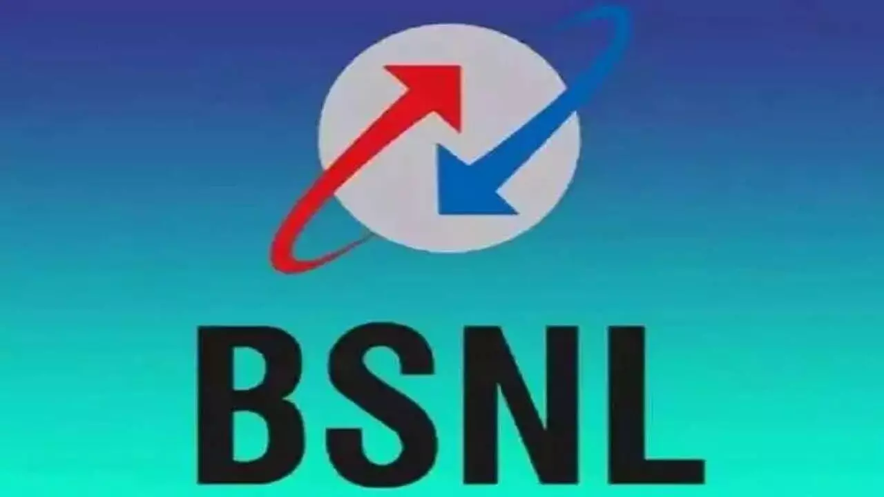 BSNL AI Plan 2026 : బిఎస్ఎన్ఎల్ అదిరిపోయే స్కెచ్.. ఏఐ టెక్నాలజీతో ప్రైవేట్ కంపెనీలకు షాక్ BSNL AI Plan 2026 : బిఎస్ఎన్ఎల్ అదిరిపోయే స్కెచ్.. ఏఐ టెక్నాలజీతో ప్రైవేట్ కంపెనీలకు షాక్