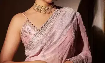 Actress Lavanya Tripathi: ప్రెగ్నెన్సీలోనూ షూటింగ్.. సతీ లీలావతి కోసం మెగా కోడలు కష్టం.. Actress Lavanya Tripathi: ప్రెగ్నెన్సీలోనూ షూటింగ్.. సతీ లీలావతి కోసం మెగా కోడలు కష్టం..