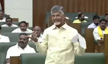 CM Chandrababu: బీసీల హక్కుల కోసం మరో నిర్ణయం – రిజర్వేషన్లు పెంచుతామని సీఎం చంద్రబాబు భరోసా CM Chandrababu: బీసీల హక్కుల కోసం మరో నిర్ణయం – రిజర్వేషన్లు పెంచుతామని సీఎం చంద్రబాబు భరోసా