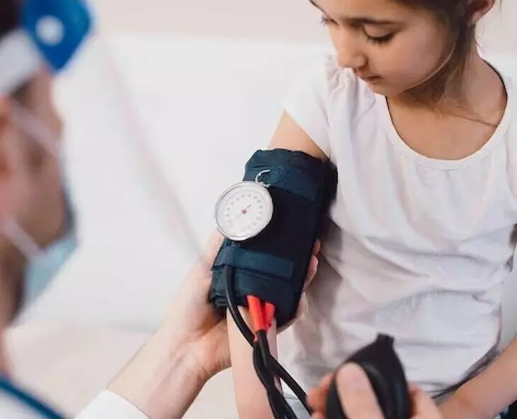 Reduce Blood Pressure: బీపీ తగ్గాలంటే ఇలా చేయండి Reduce Blood Pressure: బీపీ తగ్గాలంటే ఇలా చేయండి