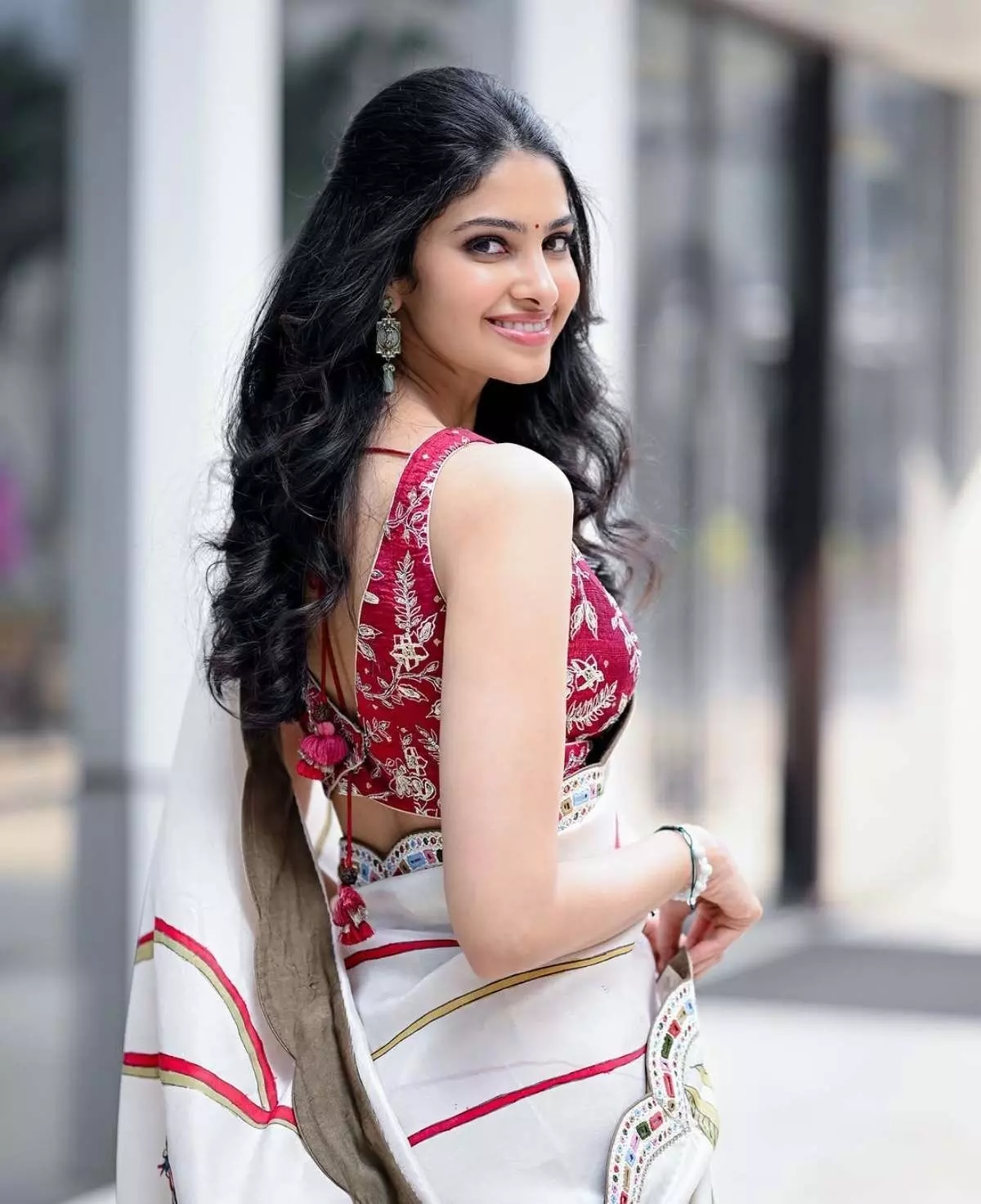 Former Miss India Manasa Varanasi: టాలీవుడ్ భారీ ఆఫర్ను రిజెక్ట్ చేసిన మానస? Former Miss India Manasa Varanasi: టాలీవుడ్ భారీ ఆఫర్ను రిజెక్ట్ చేసిన మానస?