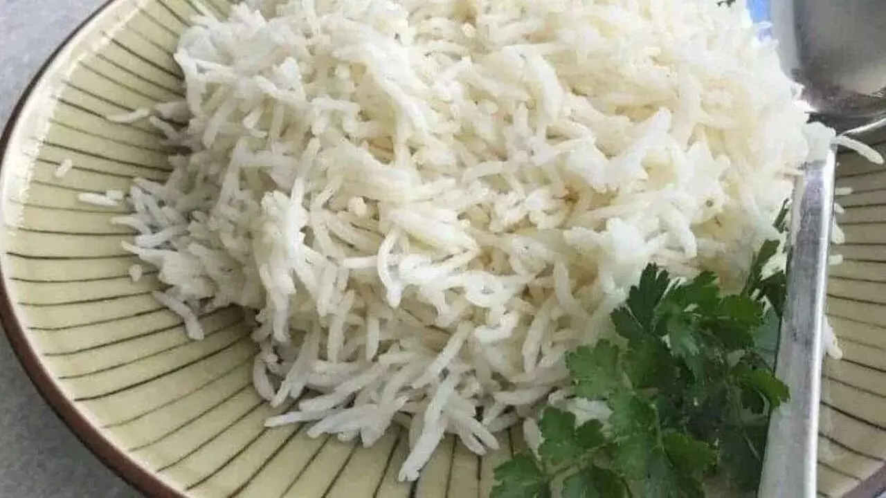Eating Rice at Night: రాత్రిపూట అన్నం తింటున్నారా? అయితే ఈ విషయాలు తప్పక తెలుసుకోండి.. Eating Rice at Night: రాత్రిపూట అన్నం తింటున్నారా? అయితే ఈ విషయాలు తప్పక తెలుసుకోండి..