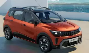 Renault Triber Sales : రెనాల్ట్ ట్రైబర్ సరికొత్త రికార్డు.. 2 లక్షల ఇళ్లలోకి చేరిన మధ్యతరగతి మారాజు Renault Triber Sales : రెనాల్ట్ ట్రైబర్ సరికొత్త రికార్డు.. 2 లక్షల ఇళ్లలోకి చేరిన మధ్యతరగతి మారాజు