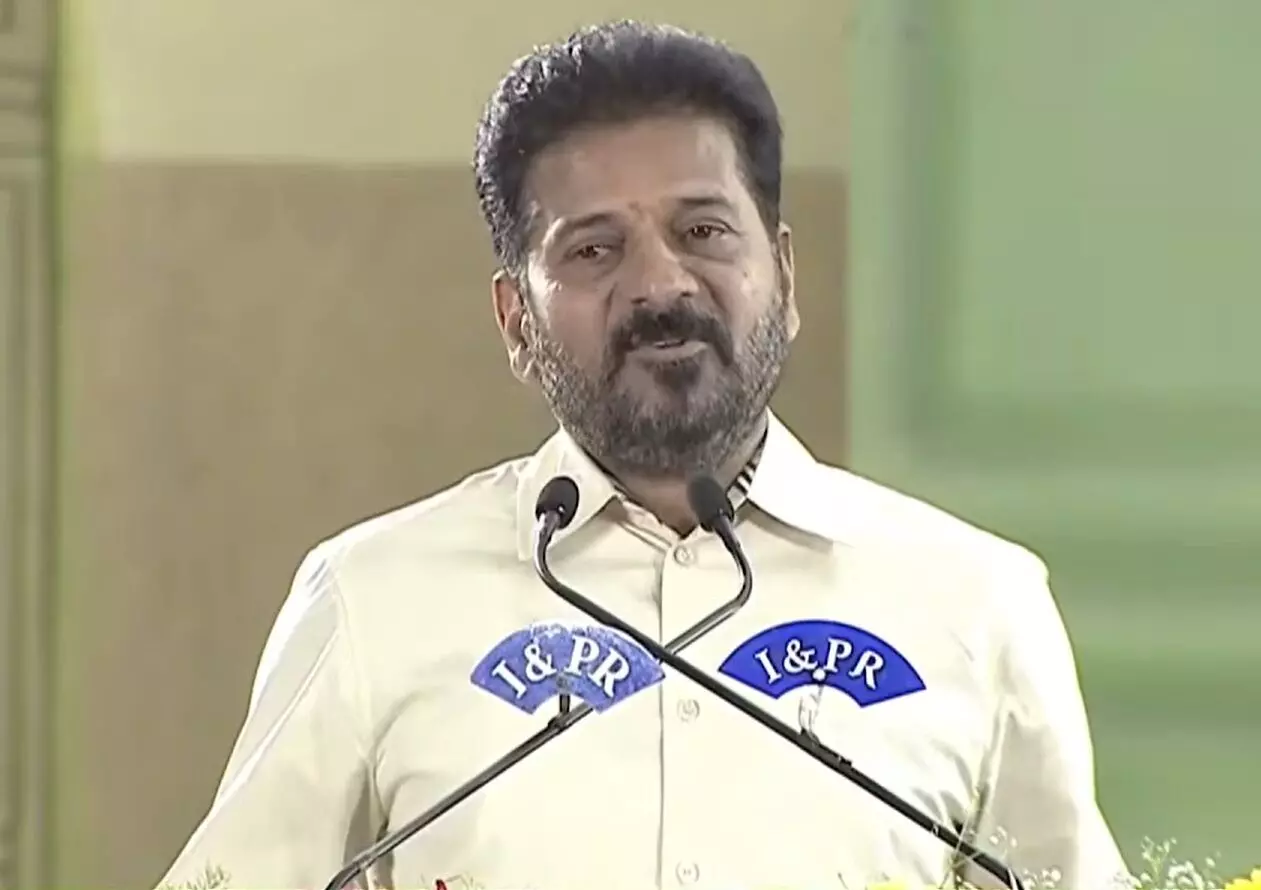 CM A. Revanth Reddy: మీరే ప్రభుత్వానికి కళ్లు.. చెవులు.. మనుషులుగా మరచిపోకండి! - ముఖ్యమంత్రి ఎ. రేవంత్ రెడ్డి CM A. Revanth Reddy: మీరే ప్రభుత్వానికి కళ్లు.. చెవులు.. మనుషులుగా మరచిపోకండి! - ముఖ్యమంత్రి ఎ. రేవంత్ రెడ్డి