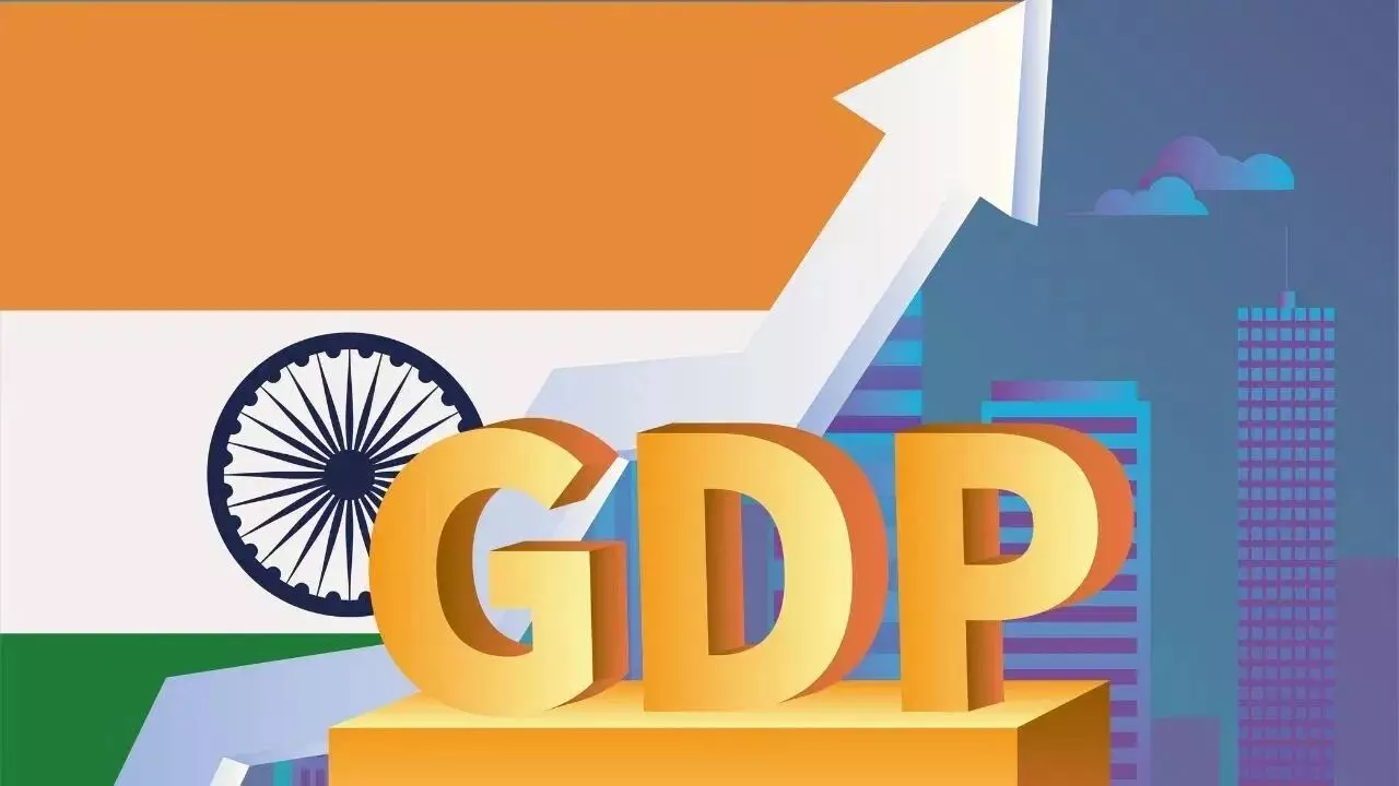 Indian Economy Growth : దూసుకుపోతున్న భారత ఆర్థిక ఇంజన్.. 2027 నాటికి 7.2 శాతం వృద్ధి ఖాయం Indian Economy Growth : దూసుకుపోతున్న భారత ఆర్థిక ఇంజన్.. 2027 నాటికి 7.2 శాతం వృద్ధి ఖాయం