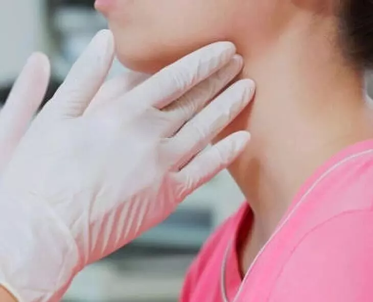 Autoimmune Diseases: ఆటో ఇమ్యూన్ వ్యాధుల ముప్పు అమ్మాయిలకే ఎక్కువ Autoimmune Diseases: ఆటో ఇమ్యూన్ వ్యాధుల ముప్పు అమ్మాయిలకే ఎక్కువ