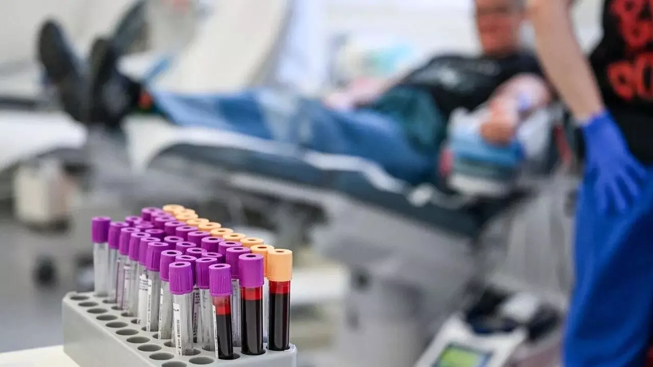 Turning Point in the Battle Against Alzheimer’s: అల్జీమర్స్పై యుద్ధంలో కీలక మలుపు: కేవలం ఒక రక్త పరీక్షతో ఖచ్చితమైన నిర్ధారణ Turning Point in the Battle Against Alzheimer’s: అల్జీమర్స్పై యుద్ధంలో కీలక మలుపు: కేవలం ఒక రక్త పరీక్షతో ఖచ్చితమైన నిర్ధారణ