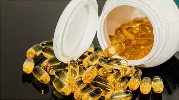 Taking Vitamin D Supplements: విటమిన్ డి సప్లిమెంట్లు వాడుతున్నారా? అయితే ఈ విషయాలు తెలియకపోతే లాభం కంటే నష్టమే ఎక్కువ.. Taking Vitamin D Supplements: విటమిన్ డి సప్లిమెంట్లు వాడుతున్నారా? అయితే ఈ విషయాలు తెలియకపోతే లాభం కంటే నష్టమే ఎక్కువ..