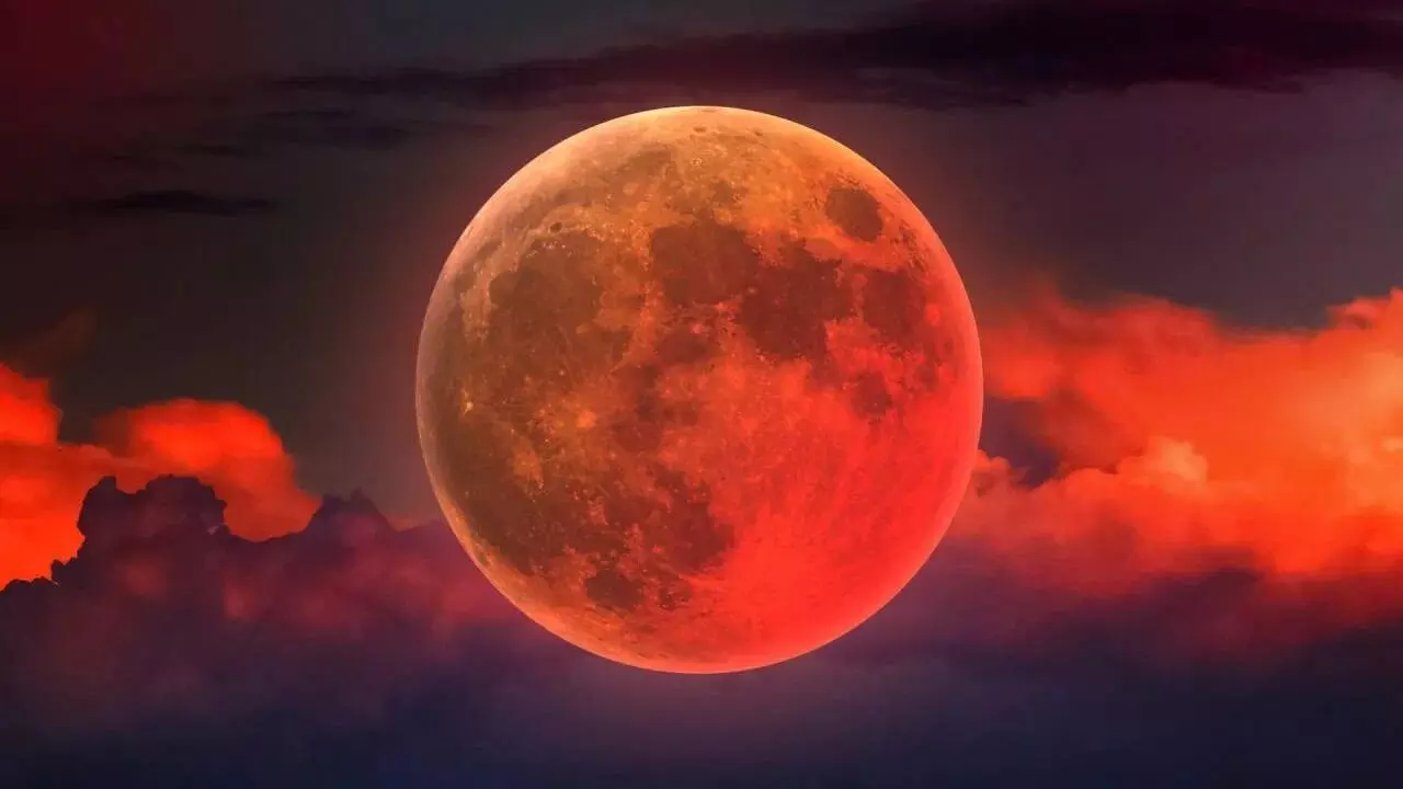 First Lunar Eclipse on March 3: మార్చి 3న తొలి చంద్రగ్రహణం: ఈ రాశి వారికి అదృష్ట యోగం.. ఆ ఒక్క విషయంలో మాత్రం జాగ్రత్త.. First Lunar Eclipse on March 3: మార్చి 3న తొలి చంద్రగ్రహణం: ఈ రాశి వారికి అదృష్ట యోగం.. ఆ ఒక్క విషయంలో మాత్రం జాగ్రత్త..