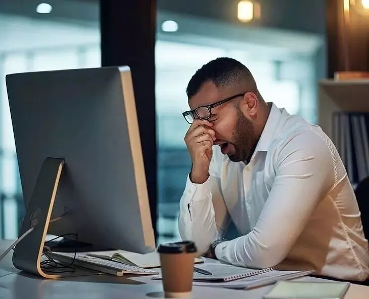 6 Hours of Sleep Enough: 6 గంటల నిద్ర సరిపోతుందా? తక్కువ నిద్రతో మెదడుకు కలిగే ముప్పు ఇదే! 6 Hours of Sleep Enough: 6 గంటల నిద్ర సరిపోతుందా? తక్కువ నిద్రతో మెదడుకు కలిగే ముప్పు ఇదే!