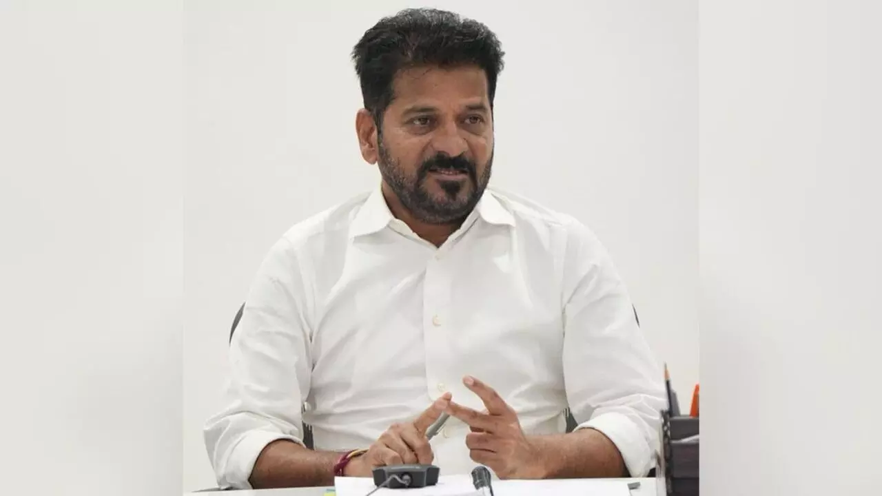 Revanth Reddy: ముఖ్యమంత్రి రేవంత్రెడ్డి: గల్ఫ్, ఇరాన్లోని తెలంగాణ వాసులు అత్యంత అప్రమత్తంగా ఉండాలి – కేంద్రంతో నిరంతర సమన్వయం Revanth Reddy: ముఖ్యమంత్రి రేవంత్రెడ్డి: గల్ఫ్, ఇరాన్లోని తెలంగాణ వాసులు అత్యంత అప్రమత్తంగా ఉండాలి – కేంద్రంతో నిరంతర సమన్వయం
