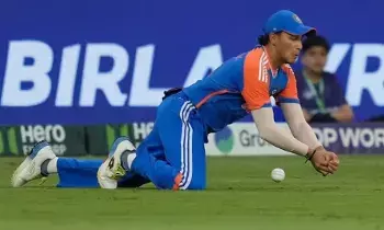 T20 World Cup 2026: టీ20 వరల్డ్ కప్ లో టీమిండియా చెత్త ఫీల్డింగ్ T20 World Cup 2026: టీ20 వరల్డ్ కప్ లో టీమిండియా చెత్త ఫీల్డింగ్