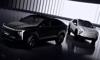 Mahindra XEV 9e CineLux : మహింద్రా నుంచి లగ్జరీ ఎలక్ట్రిక్ ఎస్యూవీ..ఇది రోడ్ల మీద తిరిగే సినిమా థియేటర్ Mahindra XEV 9e CineLux : మహింద్రా నుంచి లగ్జరీ ఎలక్ట్రిక్ ఎస్యూవీ..ఇది రోడ్ల మీద తిరిగే సినిమా థియేటర్