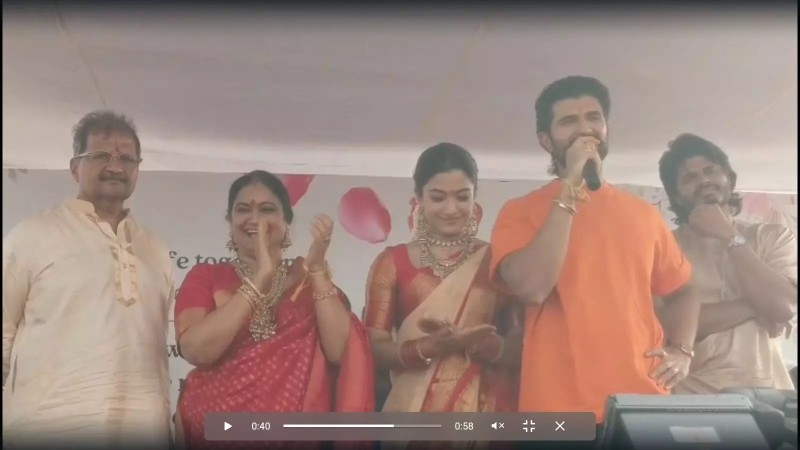 ‘Virosh’ Couple: విద్యార్థులకు విరోష్ జంట గుడ్ న్యూస్.. ‘Virosh’ Couple: విద్యార్థులకు విరోష్ జంట గుడ్ న్యూస్..