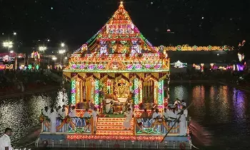 Sri Vari Teppotsavams: ఘనంగా ముగిసిన శ్రీవారి తెప్పోత్సవాలు Sri Vari Teppotsavams: ఘనంగా ముగిసిన శ్రీవారి తెప్పోత్సవాలు
