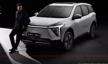 Mahindra : 30 వేల బుకింగ్స్.. 500 కి.మీ మైలేజీ.. మహింద్రా ఎలక్ట్రిక్ విప్లవం మాములుగా లేదుగా Mahindra : 30 వేల బుకింగ్స్.. 500 కి.మీ మైలేజీ.. మహింద్రా ఎలక్ట్రిక్ విప్లవం మాములుగా లేదుగా