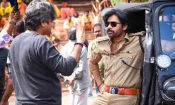 Ustaad Treat on Ugadi: పవన్ ఫ్యాన్స్ కి సర్ప్రైజ్.. ఉగాదికి ఉస్తాద్! Ustaad Treat on Ugadi: పవన్ ఫ్యాన్స్ కి సర్ప్రైజ్.. ఉగాదికి ఉస్తాద్!