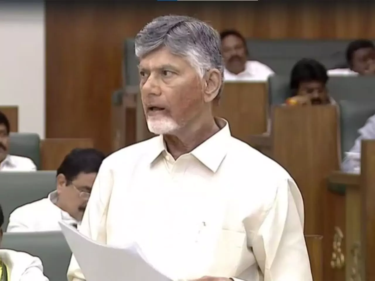 N. Chandrababu Naidu: పోలవరం ఒక్క ఏడాదిలో పూర్తి.. జాతికి అంకితం..సీఎం చంద్రబాబు శాసనసభలో స్పష్టం N. Chandrababu Naidu: పోలవరం ఒక్క ఏడాదిలో పూర్తి.. జాతికి అంకితం..సీఎం చంద్రబాబు శాసనసభలో స్పష్టం
