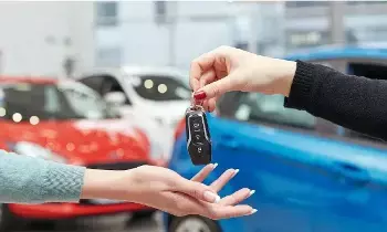 Used Car Buying Guide : పాత కారు కొంటున్నారా? ఈ జాగ్రత్తలు తీసుకోకపోతే మునిగిపోవడం ఖాయం Used Car Buying Guide : పాత కారు కొంటున్నారా? ఈ జాగ్రత్తలు తీసుకోకపోతే మునిగిపోవడం ఖాయం