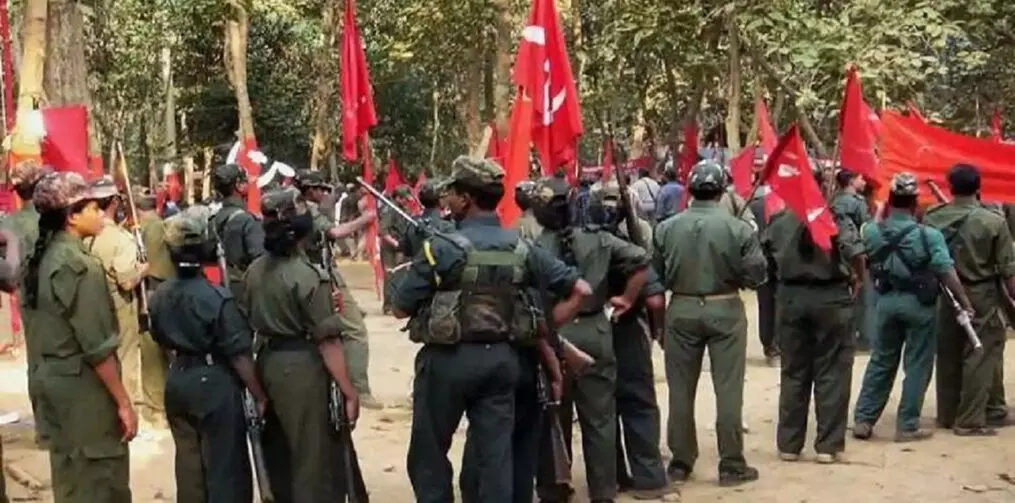 Record Surrender: సీఎం రేవంత్ సమక్షంలో 126 మంది మావోయిస్టుల లొంగుబాటు: రాష్ట్ర చరిత్రలో రికార్డు Record Surrender: సీఎం రేవంత్ సమక్షంలో 126 మంది మావోయిస్టుల లొంగుబాటు: రాష్ట్ర చరిత్రలో రికార్డు