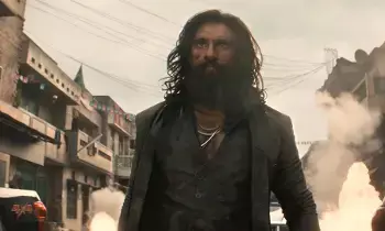 Ranveer Singh: బీస్ట్ మోడ్ ఆన్ చేసిన రణవీర్ సింగ్.. అదిరిపోయిన ధురంధర్: ది రివెంజ్ ట్రైలర్.. Ranveer Singh: బీస్ట్ మోడ్ ఆన్ చేసిన రణవీర్ సింగ్.. అదిరిపోయిన ధురంధర్: ది రివెంజ్ ట్రైలర్..