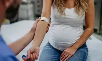 Planning Pregnancy: గర్భధారణకు ప్లాన్ చేస్తున్నారా? అయితే ముందుగా మీ శరీరంలో ఐరన్ ఎంతుందో చూసుకోండి.. Planning Pregnancy: గర్భధారణకు ప్లాన్ చేస్తున్నారా? అయితే ముందుగా మీ శరీరంలో ఐరన్ ఎంతుందో చూసుకోండి..