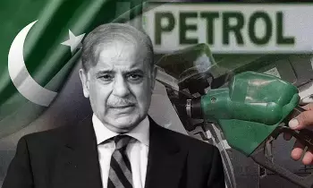 Pakistan Economic Crisis : లీటర్ పెట్రోల్ రూ.321.. డీజిల్ రూ.335.. దివాళా దిశగా పాకిస్థాన్? Pakistan Economic Crisis : లీటర్ పెట్రోల్ రూ.321.. డీజిల్ రూ.335.. దివాళా దిశగా పాకిస్థాన్?