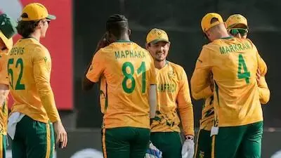 International Cricket Council: ఎట్టకేలకు స్వదేశానికి దక్షిణాఫ్రికా, విండీస్ జట్లు.. వివక్ష ఆరోపణలను కొట్టిపారేసిన ఐసీసీ! International Cricket Council: ఎట్టకేలకు స్వదేశానికి దక్షిణాఫ్రికా, విండీస్ జట్లు.. వివక్ష ఆరోపణలను కొట్టిపారేసిన ఐసీసీ!