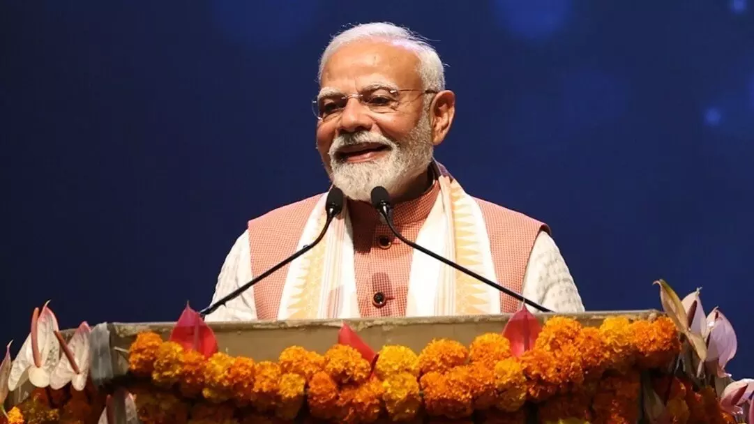 Narendra Modi Slams: పశ్చిమాసియా ఉద్రిక్తతలపై కాంగ్రెస్ రాజకీయం: ప్రధాని మోదీ తీవ్ర వ్యాఖ్యలు Narendra Modi Slams: పశ్చిమాసియా ఉద్రిక్తతలపై కాంగ్రెస్ రాజకీయం: ప్రధాని మోదీ తీవ్ర వ్యాఖ్యలు