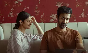 Couple Friendly Set for OTT Release: ఓటీటీలోకి వచ్చేస్తున్న కపుల్ ఫ్రెండ్లీ.. డేట్ ఎప్పుడంటే? Couple Friendly Set for OTT Release: ఓటీటీలోకి వచ్చేస్తున్న కపుల్ ఫ్రెండ్లీ.. డేట్ ఎప్పుడంటే?