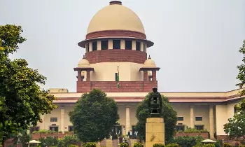 Supreme Court of India: 13 ఏళ్ల కోమా తర్వాత కారుణ్య మరణానికి అనుమతి – కీలక తీర్పు ఇచ్చిన సుప్రీం కోర్టు Supreme Court of India: 13 ఏళ్ల కోమా తర్వాత కారుణ్య మరణానికి అనుమతి – కీలక తీర్పు ఇచ్చిన సుప్రీం కోర్టు