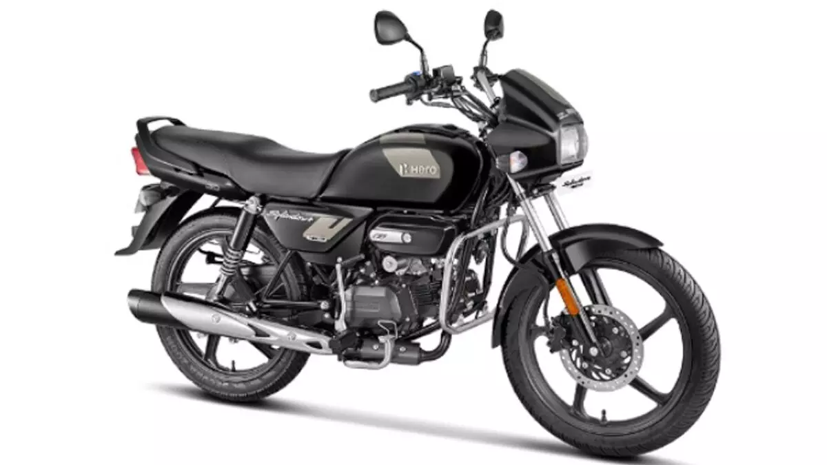 Budget Bikes : పల్లెటూరి రోడ్లపై దూసుకుపోయే మొనగాళ్లు.. మైలేజీలో కింగ్స్ ఈ 5 బైక్లే Budget Bikes : పల్లెటూరి రోడ్లపై దూసుకుపోయే మొనగాళ్లు.. మైలేజీలో కింగ్స్ ఈ 5 బైక్లే