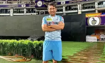 Gujarat Titans: గుజరాత్ టైటాన్స్ అసిస్టెంట్ కోచ్గా విజయ్ దహియా.. కోచింగ్ స్టాఫ్లో భారీ మార్పులు! Gujarat Titans: గుజరాత్ టైటాన్స్ అసిస్టెంట్ కోచ్గా విజయ్ దహియా.. కోచింగ్ స్టాఫ్లో భారీ మార్పులు!