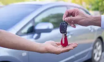 First Car Buying Guide : మొదటి కారు కొంటున్నారా? ఈ తప్పులు చేస్తే జేబుకు చిల్లు పడటం ఖాయం First Car Buying Guide : మొదటి కారు కొంటున్నారా? ఈ తప్పులు చేస్తే జేబుకు చిల్లు పడటం ఖాయం