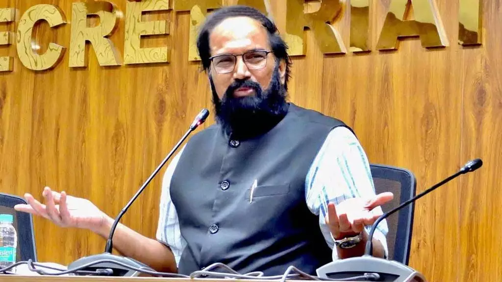 Minister Uttam Kumar Reddy: ఎల్పీజీ సిలిండర్ల సరఫరా సక్రమంగా కొనసాగుతోంది: మంత్రి ఉత్తమ్కుమార్ రెడ్డి Minister Uttam Kumar Reddy: ఎల్పీజీ సిలిండర్ల సరఫరా సక్రమంగా కొనసాగుతోంది: మంత్రి ఉత్తమ్కుమార్ రెడ్డి