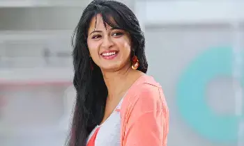 Anushka Shetty: వ్యాపారవేత్తతో అనుష్క శెట్టి పెళ్లి Anushka Shetty: వ్యాపారవేత్తతో అనుష్క శెట్టి పెళ్లి