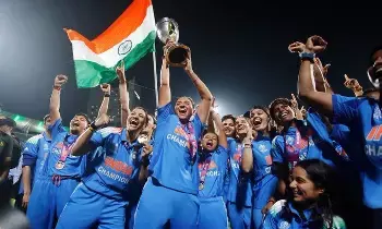 Cricket: క్రికెట్ అంటేనే మహిళలకు ఎక్కువ ఇంట్రెస్ట్...సర్వేలో ఆసక్తికర విషయాలు Cricket: క్రికెట్ అంటేనే మహిళలకు ఎక్కువ ఇంట్రెస్ట్...సర్వేలో ఆసక్తికర విషయాలు