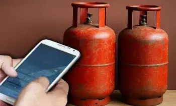 Gas Cylinder : గ్యాస్ కస్టమర్లకు అలర్ట్..బుక్ చేసినా సిలిండర్ రాకపోయే ఈ నంబర్కు కాల్ చేయండి Gas Cylinder : గ్యాస్ కస్టమర్లకు అలర్ట్..బుక్ చేసినా సిలిండర్ రాకపోయే ఈ నంబర్కు కాల్ చేయండి