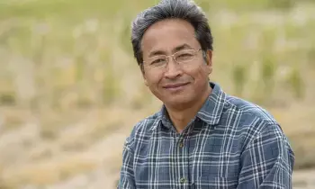 Sonam Wangchuk: కేంద్రం యూటర్న్ – సోనమ్ వాంగ్చుక్ నిర్బంధం ఎత్తివేత Sonam Wangchuk: కేంద్రం యూటర్న్ – సోనమ్ వాంగ్చుక్ నిర్బంధం ఎత్తివేత