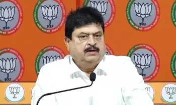 BJP State President Ramchander Rao: ప్రజలను ఇబ్బంది పెట్టేందుకు గ్యాస్ కొరత సృష్టిస్తున్నారు: బీజేపీ రాష్ట్ర అధ్యక్షుడు రామచందర్రావు BJP State President Ramchander Rao: ప్రజలను ఇబ్బంది పెట్టేందుకు గ్యాస్ కొరత సృష్టిస్తున్నారు: బీజేపీ రాష్ట్ర అధ్యక్షుడు రామచందర్రావు