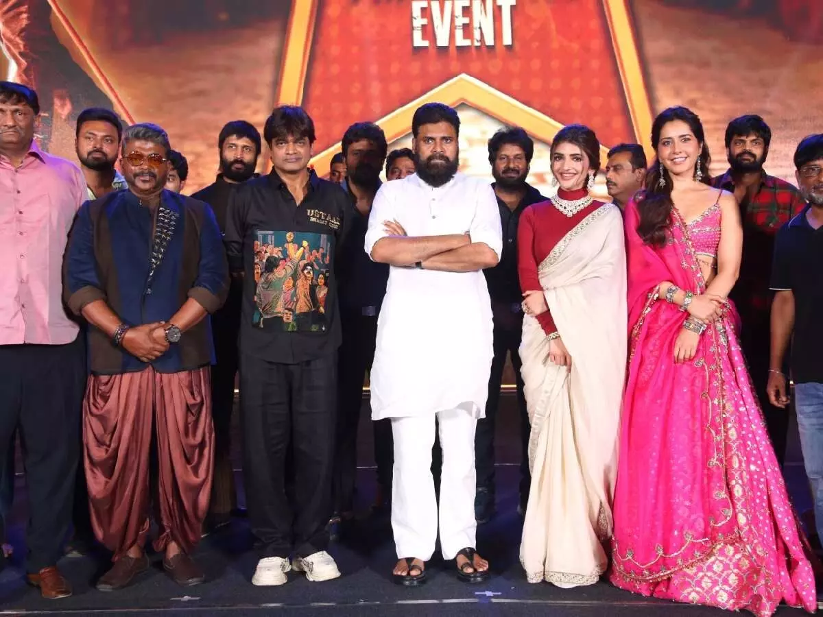 Pawan Kalyan: ఏ హీరో రికార్డులను చూసి నాకు అసూయ లేదు : పవన్ కల్యాణ్ Pawan Kalyan: ఏ హీరో రికార్డులను చూసి నాకు అసూయ లేదు : పవన్ కల్యాణ్