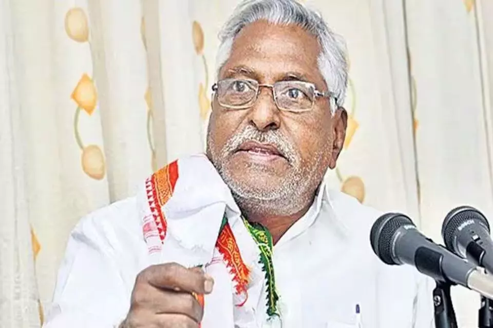 Former Minister Jeevan Reddy: పార్టీ విడిచిపెట్టే నిర్ణయంపై త్వరలో అధికారిక ప్రకటన: మాజీ మంత్రి జీవన్రెడ్డి Former Minister Jeevan Reddy: పార్టీ విడిచిపెట్టే నిర్ణయంపై త్వరలో అధికారిక ప్రకటన: మాజీ మంత్రి జీవన్రెడ్డి