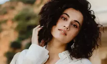 Taapsee Pannu Makes Bold Remarks: హీరోయిన్ డామినేట్ చేస్తుందని భయం.. స్టార్ హీరోల అభద్రతా భావంపై తాప్సీ సంచలన వ్యాఖ్యలు.. Taapsee Pannu Makes Bold Remarks: హీరోయిన్ డామినేట్ చేస్తుందని భయం.. స్టార్ హీరోల అభద్రతా భావంపై తాప్సీ సంచలన వ్యాఖ్యలు..
