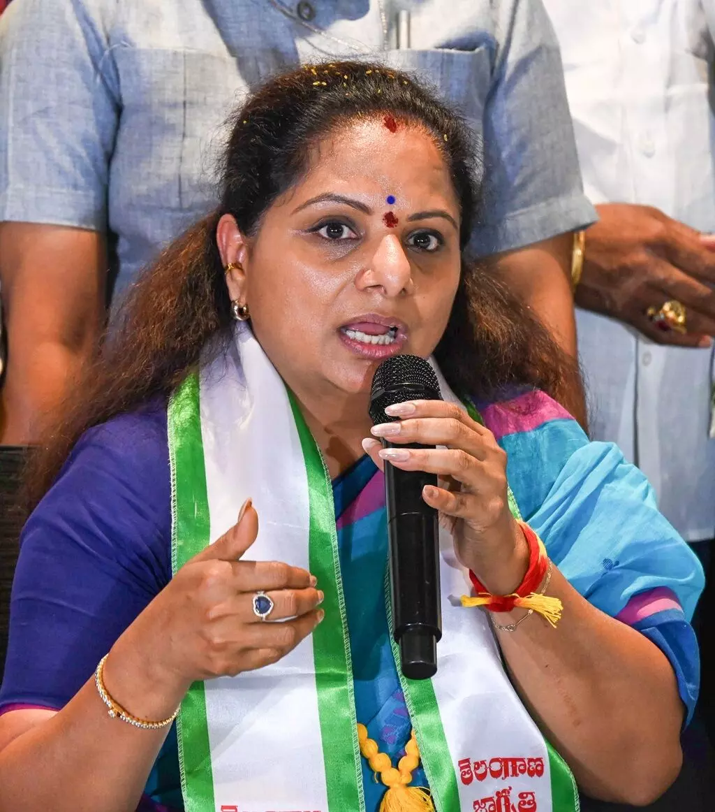 K. Kavitha: సామాజిక తెలంగాణ ధ్యేయంతో సర్వోదయ తెలంగాణ దిశగా ముందుకు సాగుతా- కవిత K. Kavitha: సామాజిక తెలంగాణ ధ్యేయంతో సర్వోదయ తెలంగాణ దిశగా ముందుకు సాగుతా- కవిత