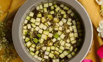 Ugadi Pachadi: ఉగాది పచ్చడిలోని ఆరు రుచుల అంతరార్థం ఇదే! Ugadi Pachadi: ఉగాది పచ్చడిలోని ఆరు రుచుల అంతరార్థం ఇదే!