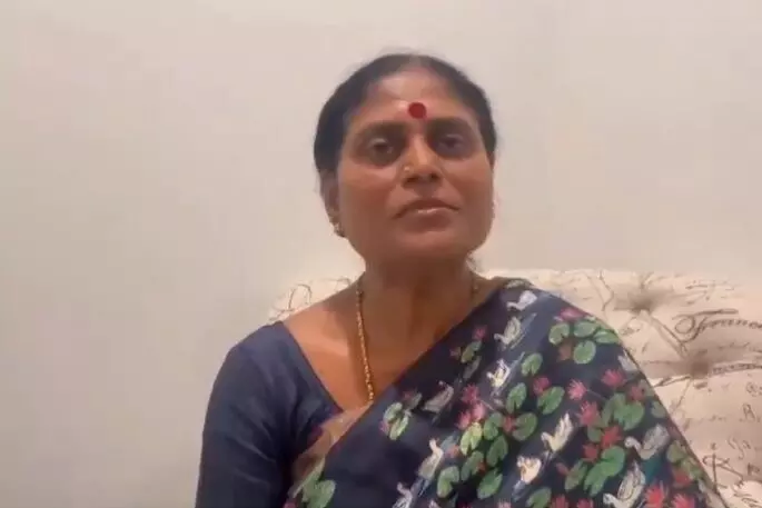 Y. S. Vijayamma: ఎన్సీఎల్టీ కేసులో సంచలన ఆరోపణలు- చెల్లికి న్యాయం జరగాలని కోరిన వైఎస్ విజయమ్మ Y. S. Vijayamma: ఎన్సీఎల్టీ కేసులో సంచలన ఆరోపణలు- చెల్లికి న్యాయం జరగాలని కోరిన వైఎస్ విజయమ్మ