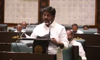 Telangana governments annual budget: ఆరు గ్యారంటీల అమలుకు భారీ కేటాయింపులు - రూ.3.24 లక్షల కోట్ల తెలంగాణ బడ్జెట్ ప్రవేశపెట్టిన భట్టి విక్రమార్క Telangana governments annual budget: ఆరు గ్యారంటీల అమలుకు భారీ కేటాయింపులు - రూ.3.24 లక్షల కోట్ల తెలంగాణ బడ్జెట్ ప్రవేశపెట్టిన భట్టి విక్రమార్క