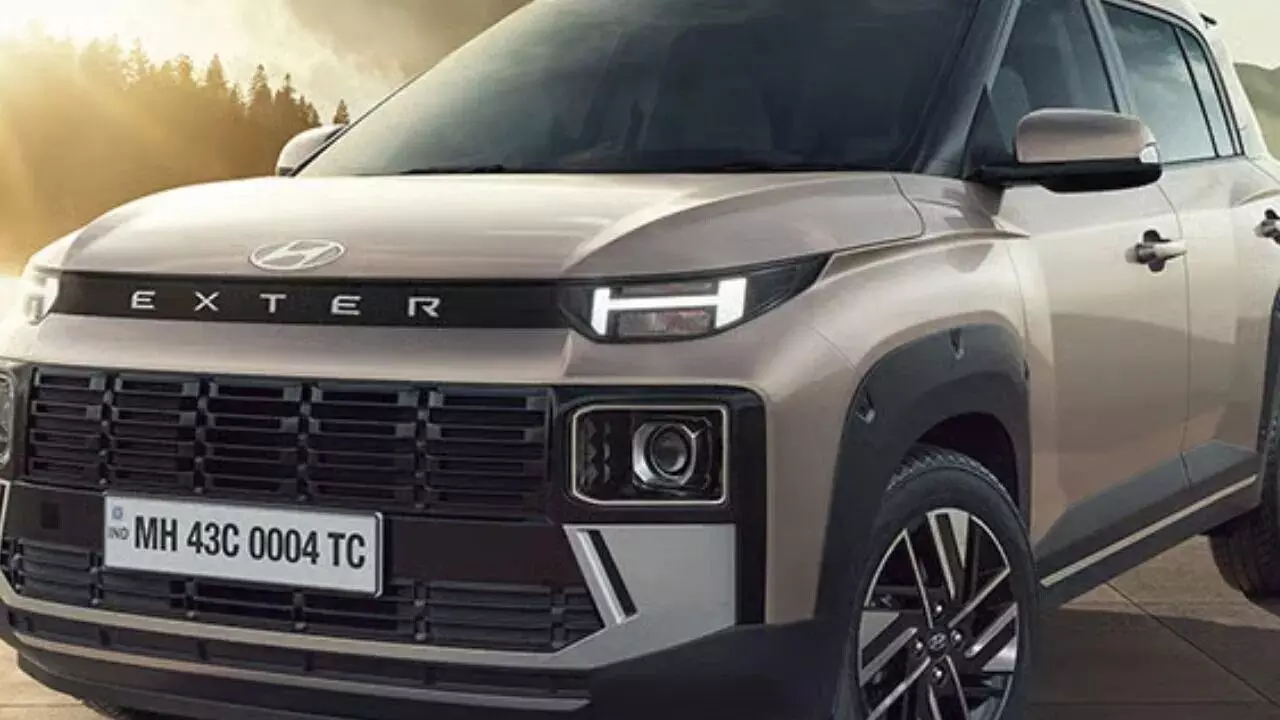 Hyundai Exter Facelift : హ్యుందాయ్ ఎక్స్టర్ కొత్త అవతారం.. రూ.5.80 లక్షలకే అదిరిపోయే ఎస్యూవీ లాంచ్ Hyundai Exter Facelift : హ్యుందాయ్ ఎక్స్టర్ కొత్త అవతారం.. రూ.5.80 లక్షలకే అదిరిపోయే ఎస్యూవీ లాంచ్