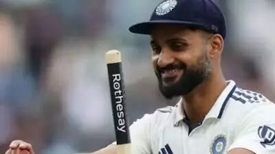 Kolkata Knight Riders: కేకేఆర్ జట్టులోకి కొత్త పేసర్.. ఆకాశ్ దీప్ స్థానంలో విదర్భ బౌలర్ ఎంట్రీ! Kolkata Knight Riders: కేకేఆర్ జట్టులోకి కొత్త పేసర్.. ఆకాశ్ దీప్ స్థానంలో విదర్భ బౌలర్ ఎంట్రీ!