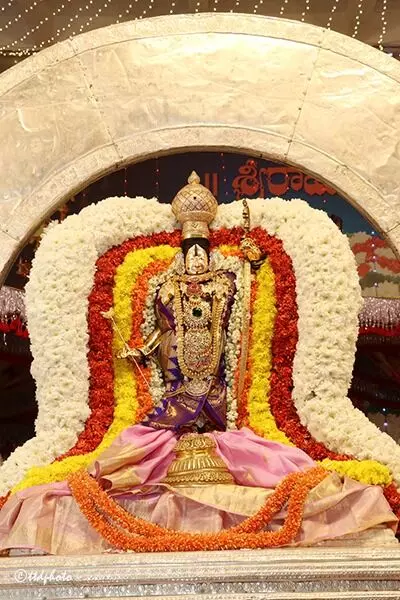 Lord Kodandarama: దివ్య కాంతుల్లో అలరించిన కోదండరాముడి చంద్రప్రభ విహారం Lord Kodandarama: దివ్య కాంతుల్లో అలరించిన కోదండరాముడి చంద్రప్రభ విహారం